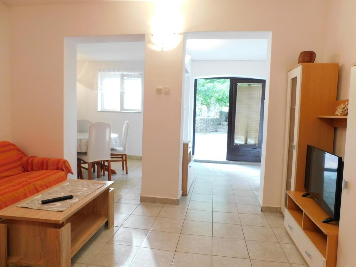 Apartments Marica Krk Town Esterno foto