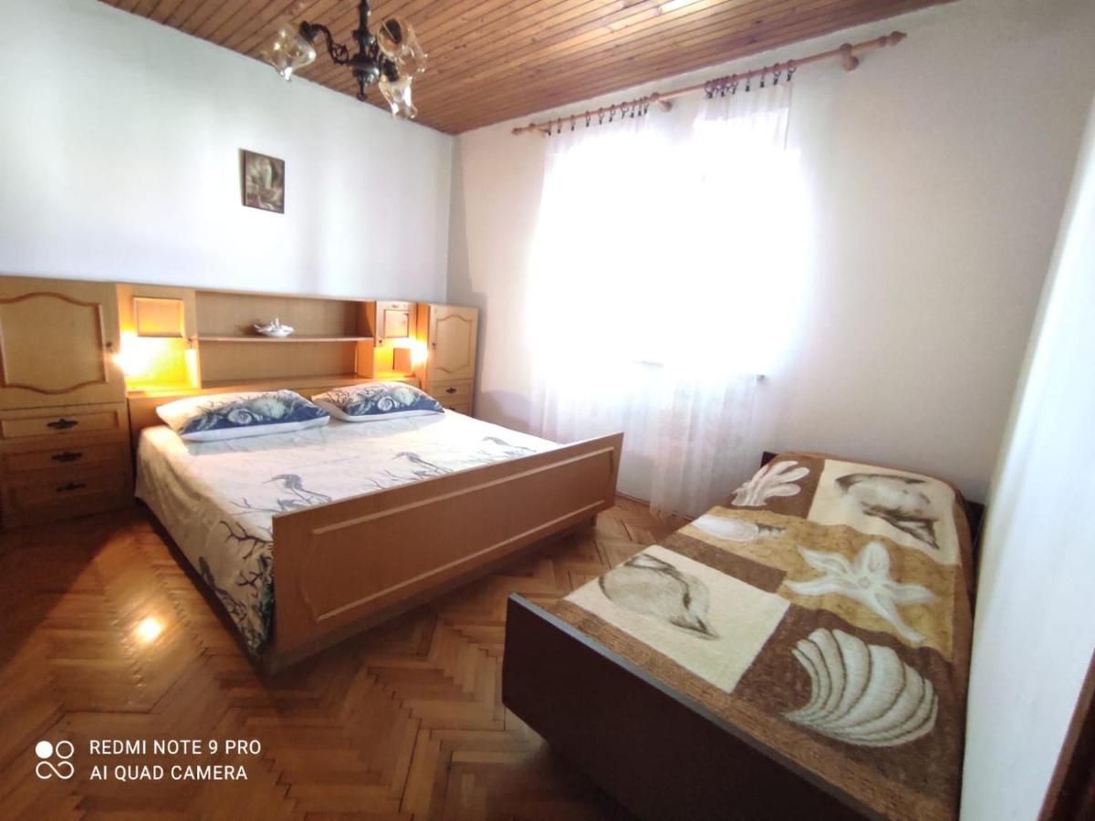 Apartments Marica Krk Town Esterno foto